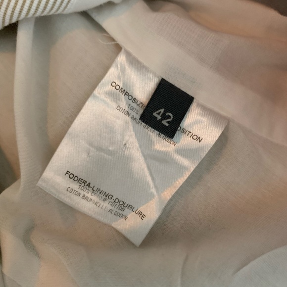 Alexander McQueen Blazer & Cropped Pants - Picture 9 of 16